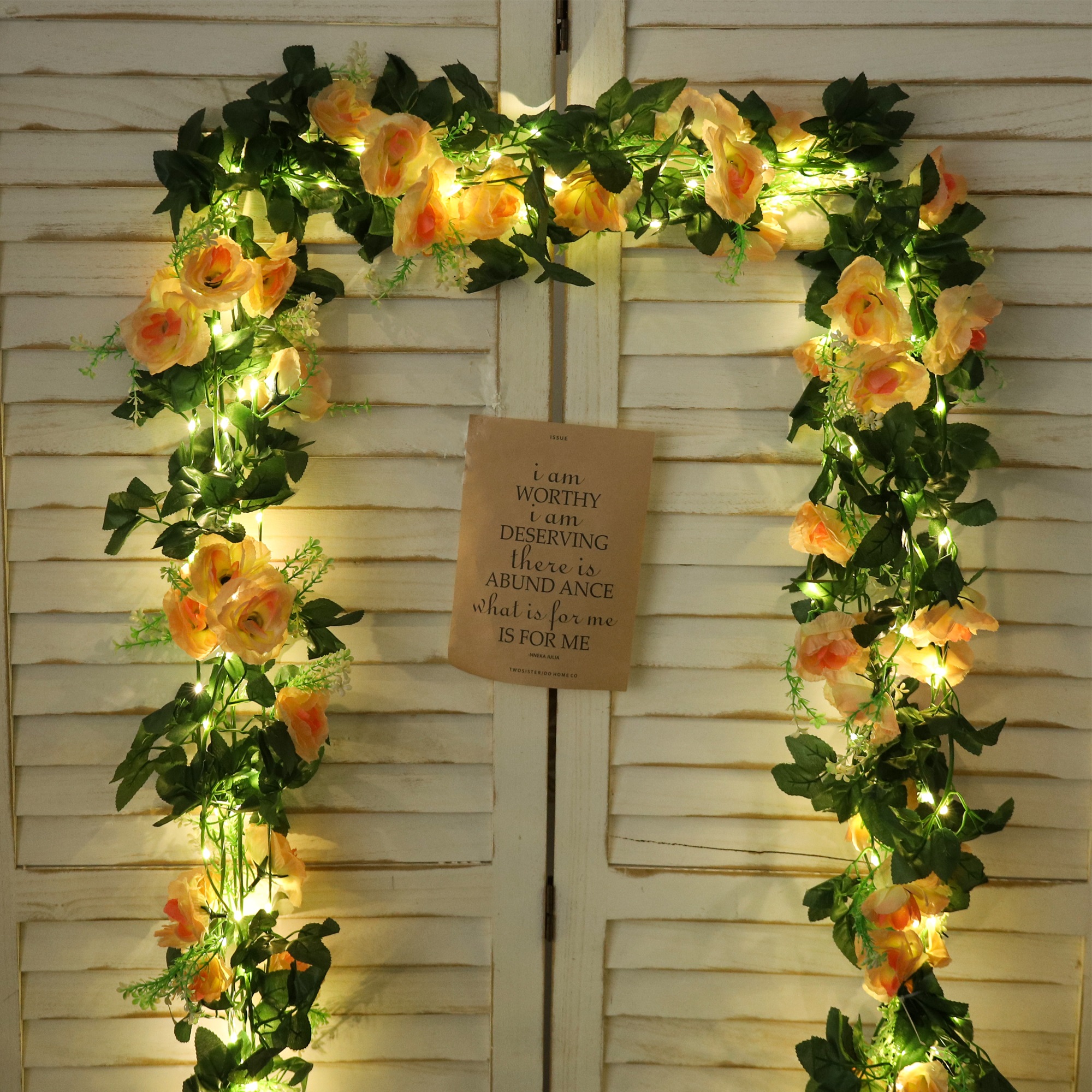 Rose LED Vine Light String Art - Christmas Wreath Fake のレビューと価格