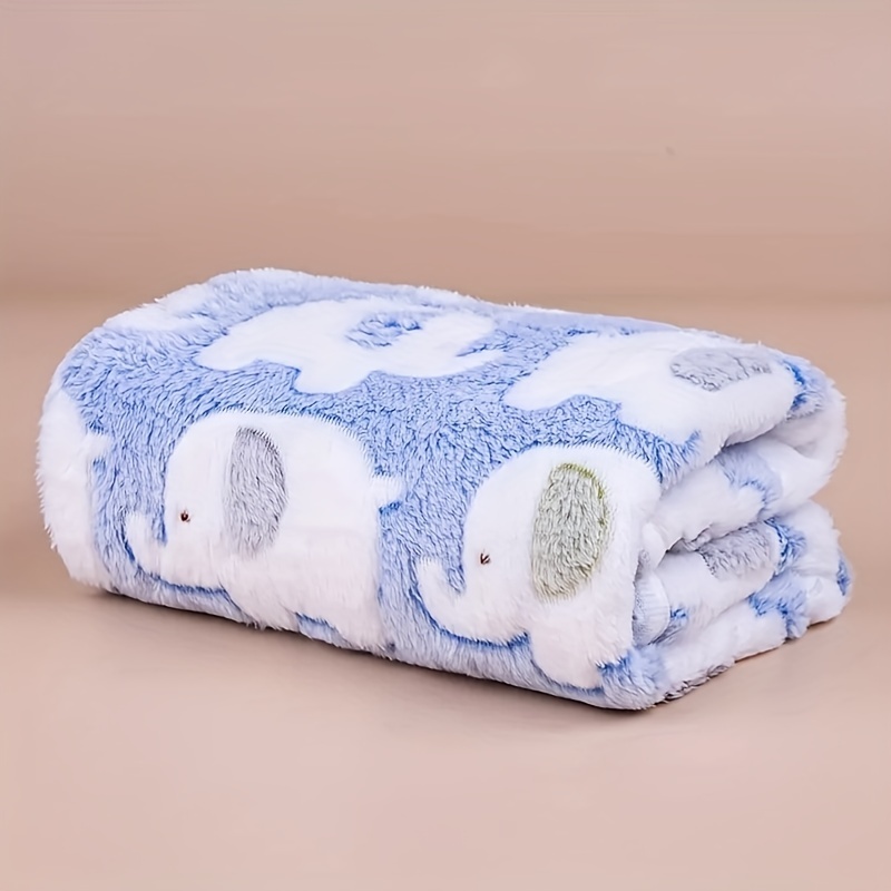 Soft and Cozy Cartoon Elephant - Christmas Throw Blanket のレビューと価格