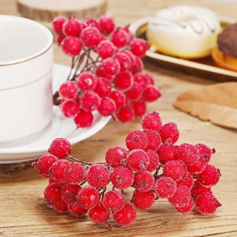 Artificial Frosted Holly Berri - Christmas Wreath Fake のレビューと価格